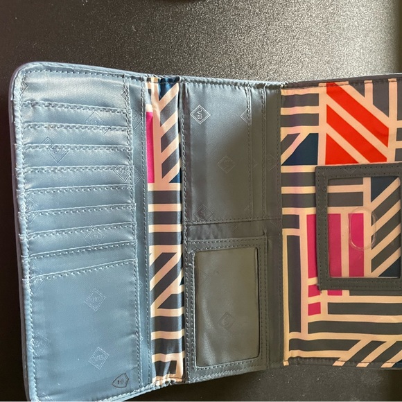 NWOT Vera Bradley Aztec Print Wallet - Picture 6 of 9